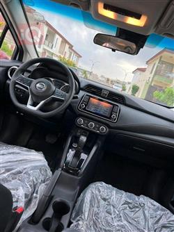 نیسان ڤێرسا